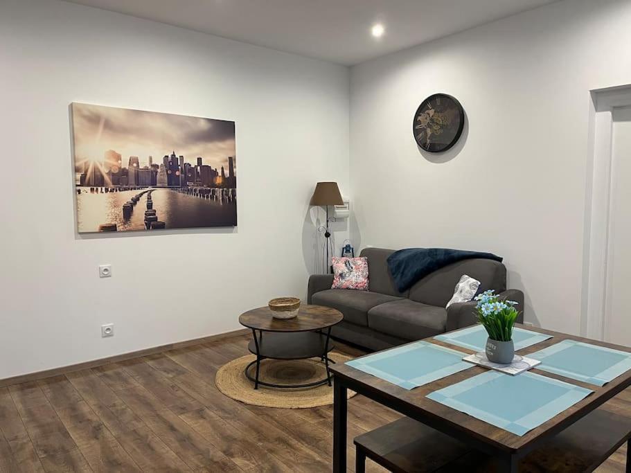 Le Bleuet Apartamento Montréjeau Exterior foto